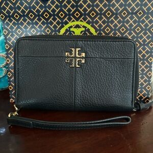 Tory Burch wristlet wallet